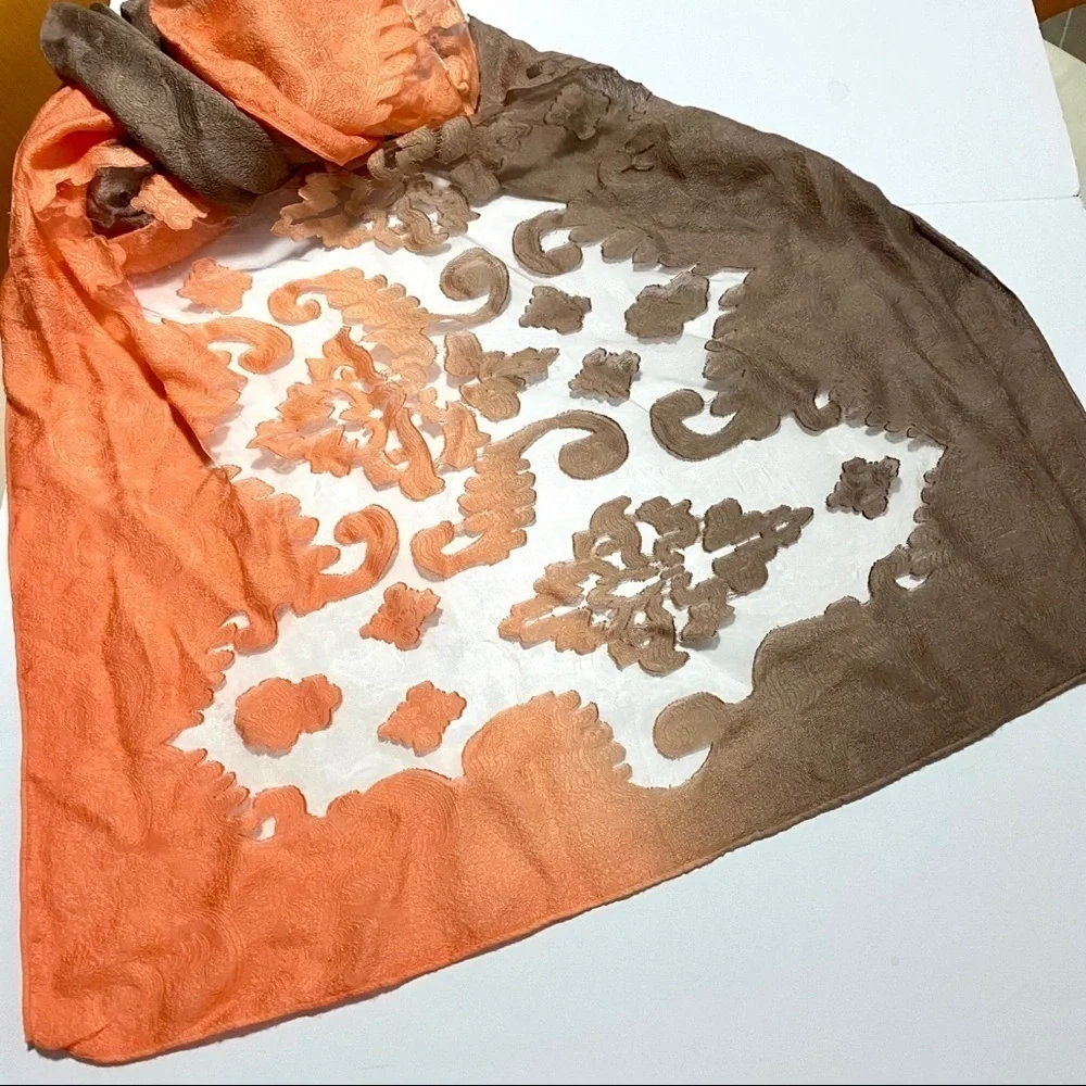 Sciarpa Lightweight Floral Lace Scarf 74”x56” Timeless Classic Traditional